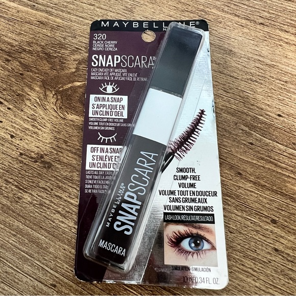 Maybelline Black Cherry #320 Mascara clump free New - Picture 3 of 6